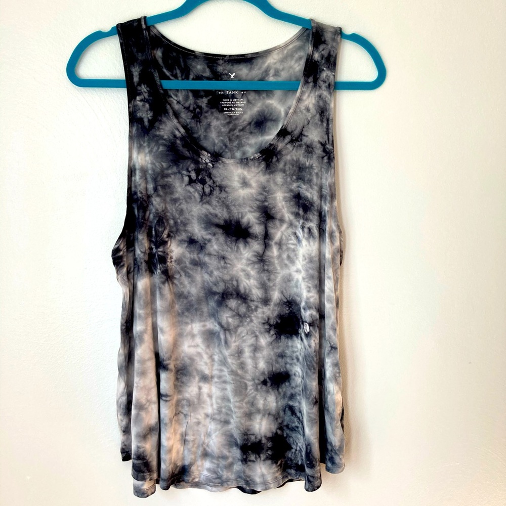Black and white tie dye tank top
